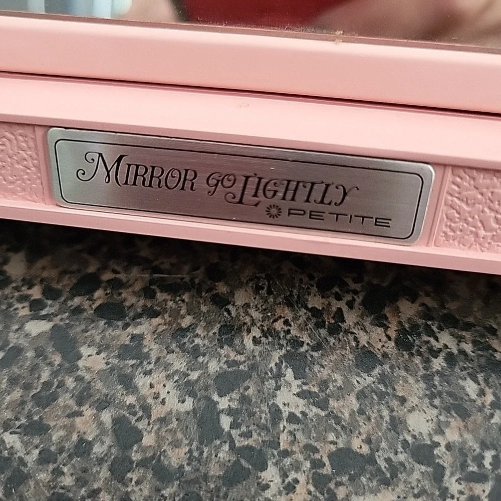VINTAGE Mirror Go Lightly Petite Make Up Mirror Magnifying Original‎ Box READ